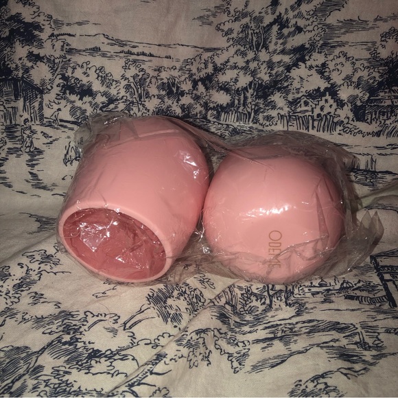 Odeme What A Pair Pink 2 Silicone Wine Glasses w/ Carrying Bag New in Packaging. - Picture 3 of 4